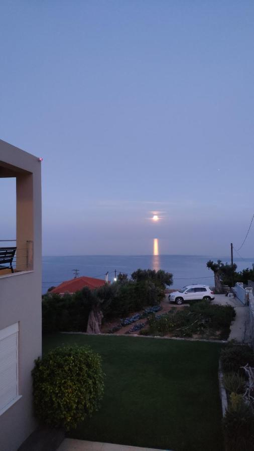 Villa With Aegean Views Akhladheri Bagian luar foto